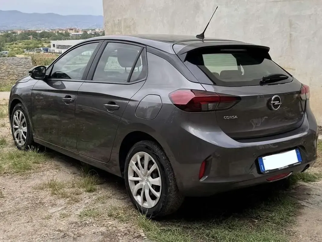 Usata Opel Corsa Elegance 101 CV (74 kW) 2020 Utilitaria