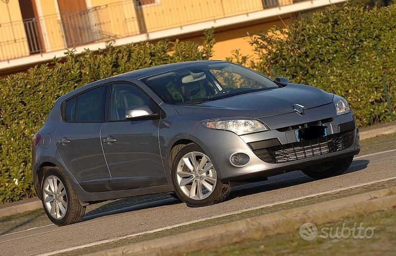 Usata Renault Mégane Dynamique 110 CV (80 kW) 2009 Berlina