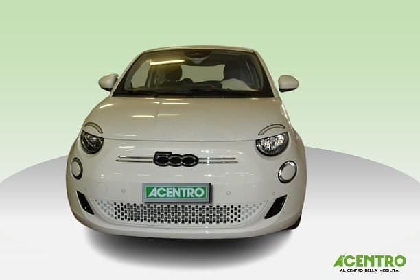 Używany Fiat 500e Icon 42 kW (58 KM) 2025 Biały