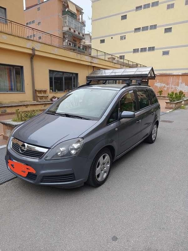 Usata Opel Zafira Enjoy 120 CV (88 kW) 2005 Monovolume