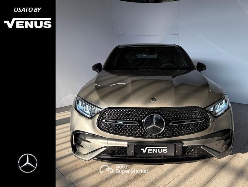 Beige Usata 2024 Mercedes GLC300e AMG line Coupé | 79.000 € (Cara) - Immagine 1/4