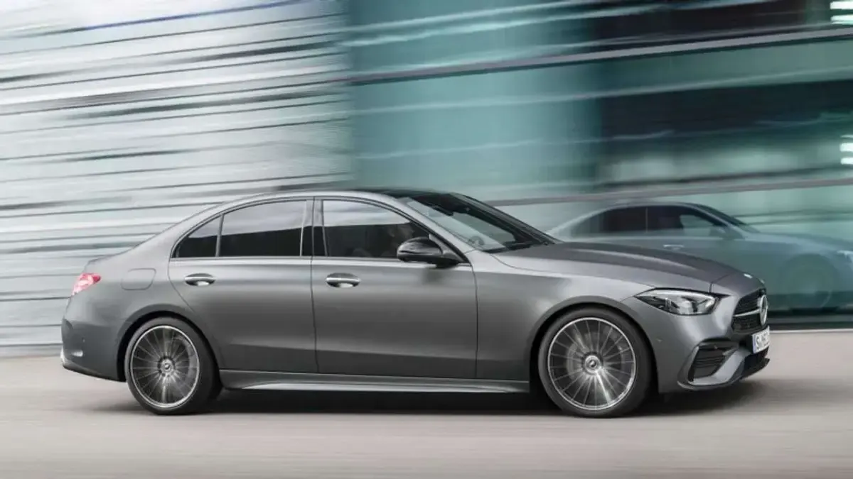 Nuova Mercedes C400 Advanced Plus 381 CV (280 kW) 2026 Argento Berlina