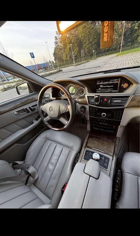 Usata Mercedes E350 231 CV (169 kW) 2010 Berlina