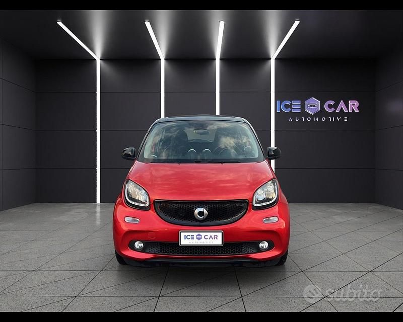 Usata Smart ForFour Prime 70 CV (51 kW) 2016 Rosso Utilitaria