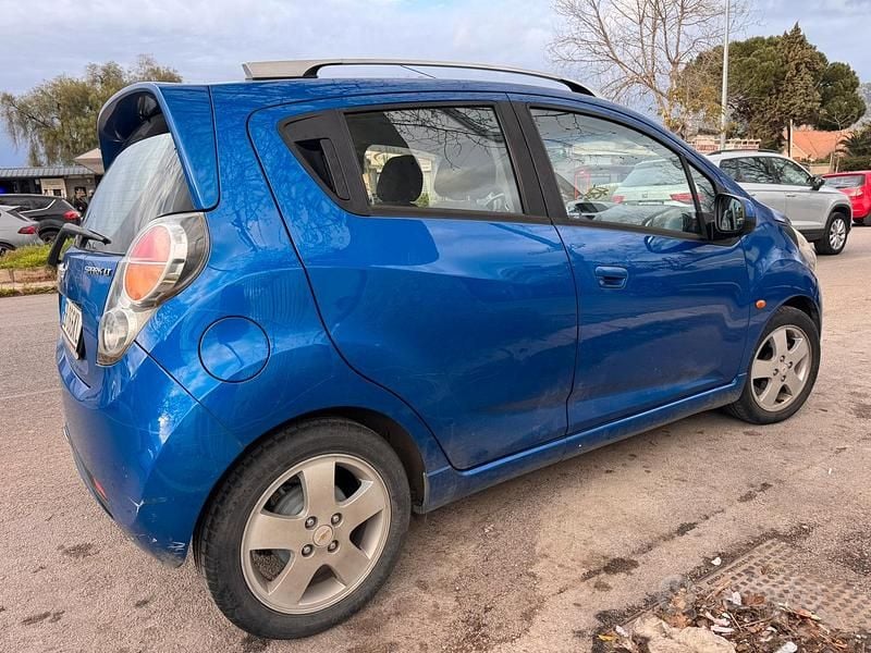 Begagnad Chevrolet Spark 68 HK (50 kW) 2010 Blå Halvkombi