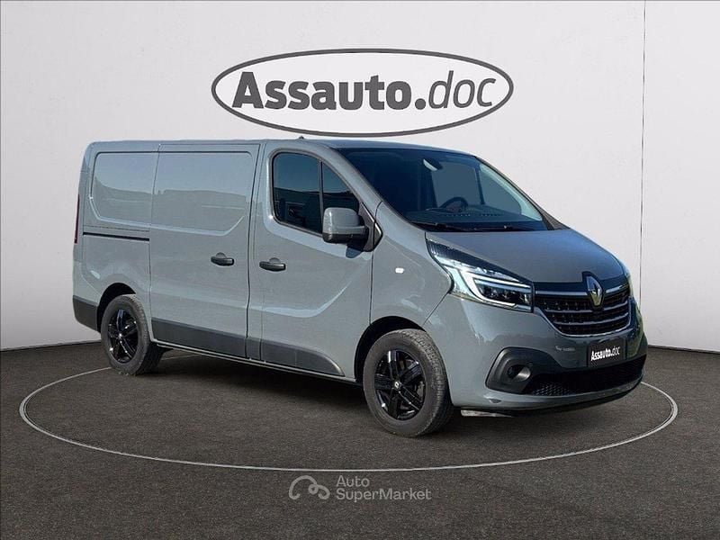 Usata Renault Trafic 145 CV (106 kW) 2019 Gray Monovolume