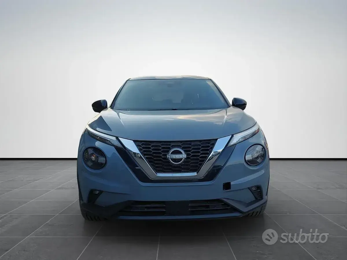 Nuova Nissan Juke Tekna 114 CV (83 kW) 2026 Dark metal grey/black SUV
