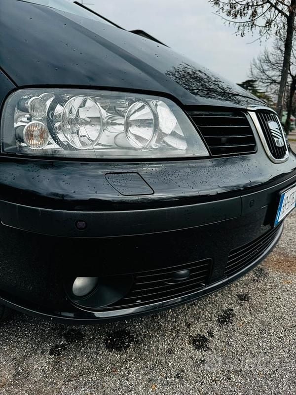 Usata Seat Alhambra Stella 116 CV (85 kW) 2008 Nero Monovolume