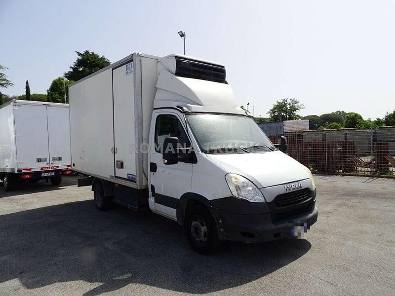 Usata Iveco Daily 136 CV (100 kW) 2013 Bianco Furgone