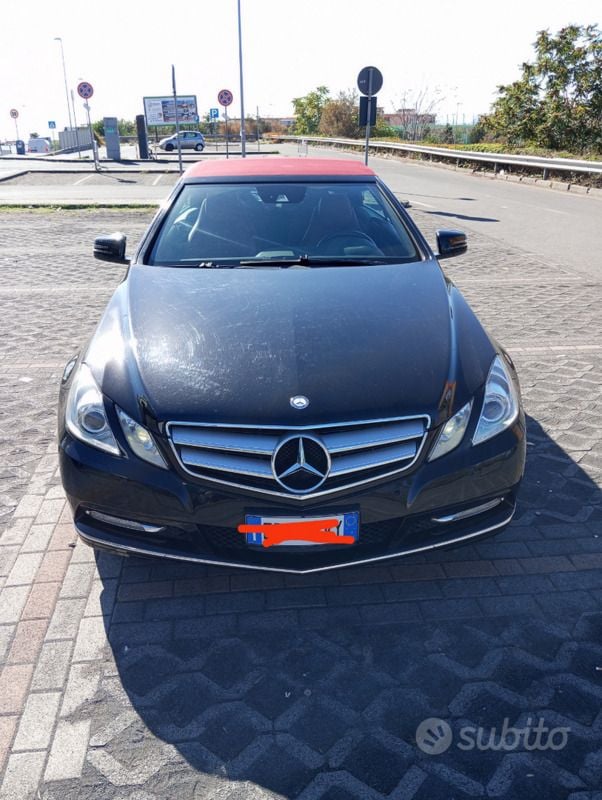 Usata Mercedes E200 2011 Nero Cabrio
