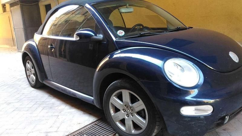 Usata VW New Beetle Cabriolet 75 CV (55 kW) 2003 Blu/azzurro Cabrio