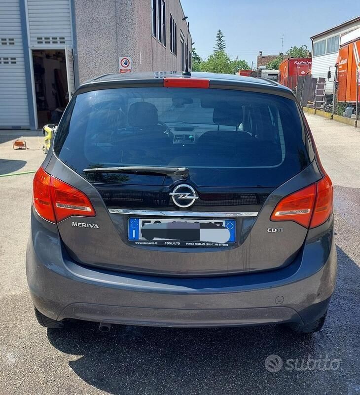 Usata Opel Meriva 110 CV (80 kW) 2013 Grigio Monovolume
