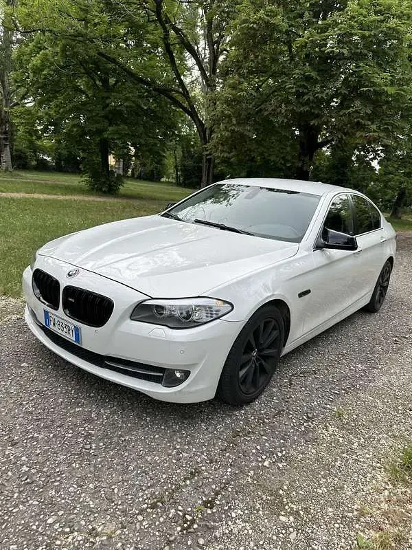 Usata BMW 520 M Sport 184 CV (135 kW) 2010 Bianco Berlina