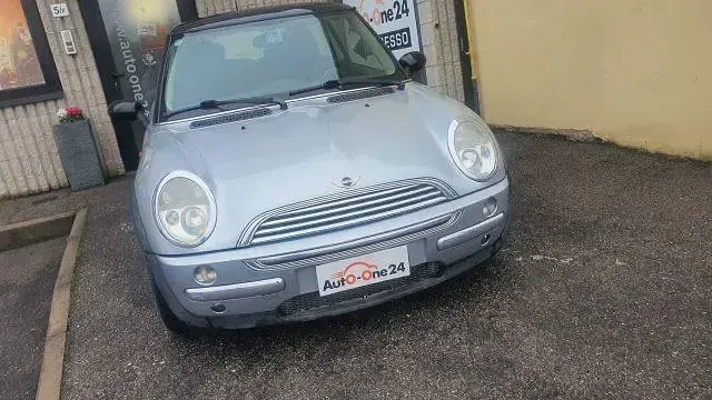 Usata Mini Cooper 116 CV (85 kW) 2003 Argento metallizzato Utilitaria