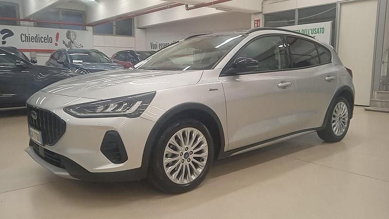 Usata Ford Focus Active 125 CV (91 kW) 2023 Argento/nero SUV