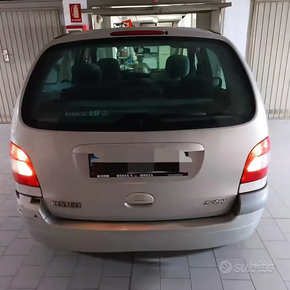 Usata Renault Scénic 107 CV (78 kW) 2002 Grigio Monovolume