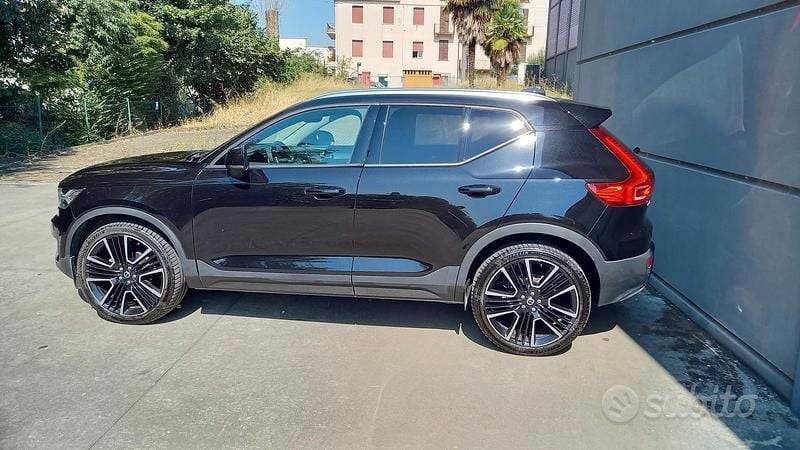 Usata Volvo XC40 Business Edition 163 CV (119 kW) 2019 Nero SUV