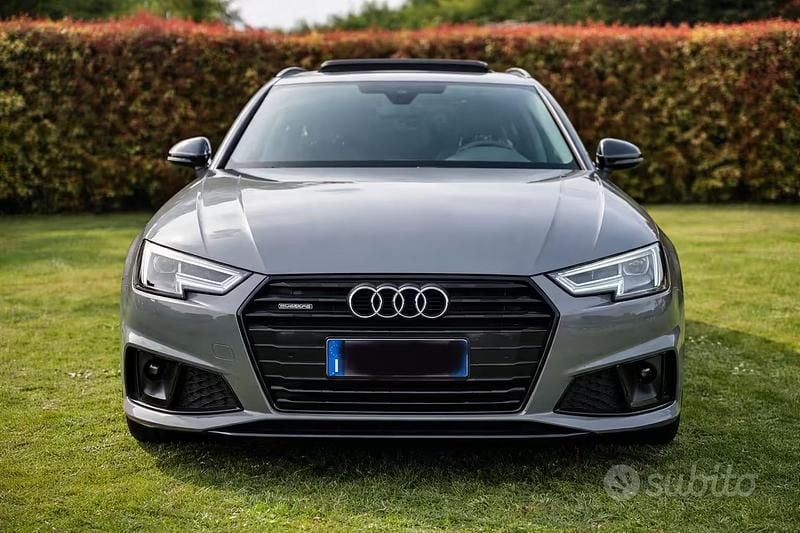 Usata Audi A4 S-Line 190 CV (139 kW) 2019 Grigio Station wagon