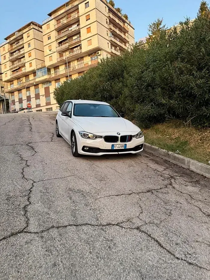 Usata BMW 318 150 CV (110 kW) 2016 Bianco Station wagon