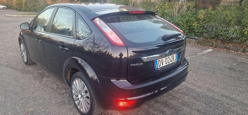 Usata Ford Focus Titanium 90 CV (66 kW) 2009 Berlina