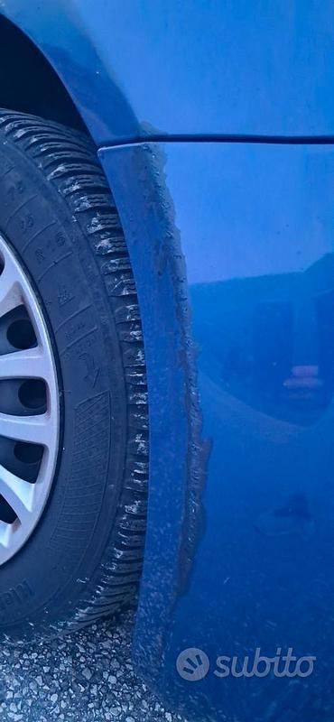 Usata Fiat Grande Punto 65 CV (47 kW) 2009 Blu Utilitaria