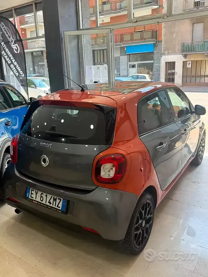 Usata Smart ForFour Prime 71 CV (52 kW) 2015 Grigio Utilitaria