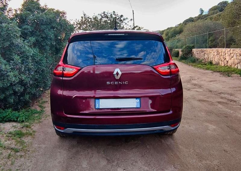 Usata Renault Grand Scénic IV Business 110 CV (80 kW) 2018 Monovolume