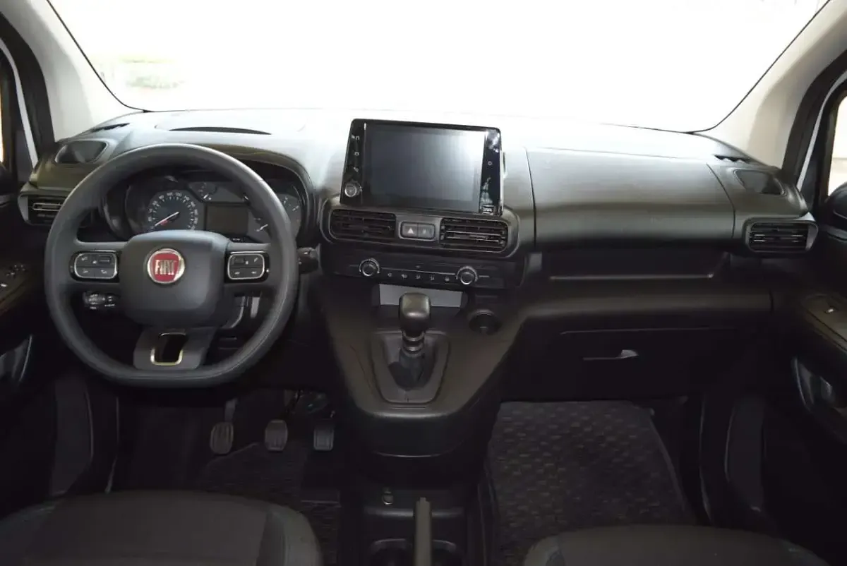 Usata Fiat Doblò 102 CV (75 kW) 2024 Bianco Monovolume