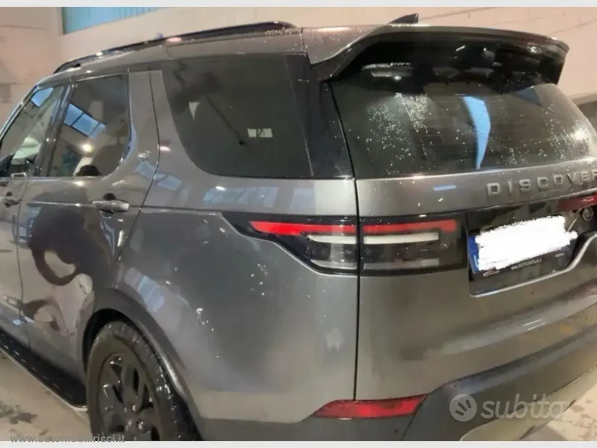 Usata Land Rover Discovery 241 CV (177 kW) 2018 Grigio SUV