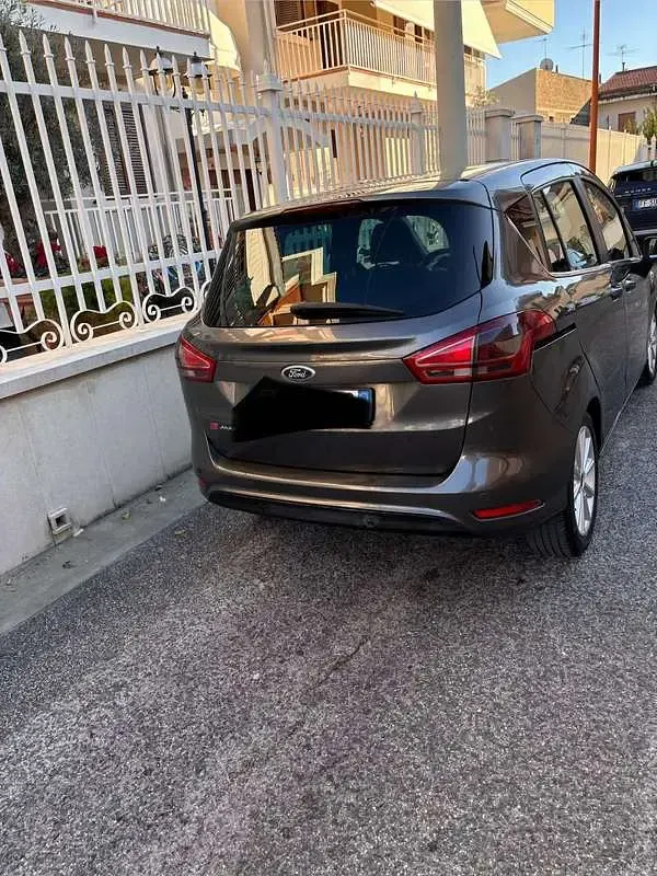 Usado Ford B-MAX 75 CV (55 kW) 2015 Monovolumen