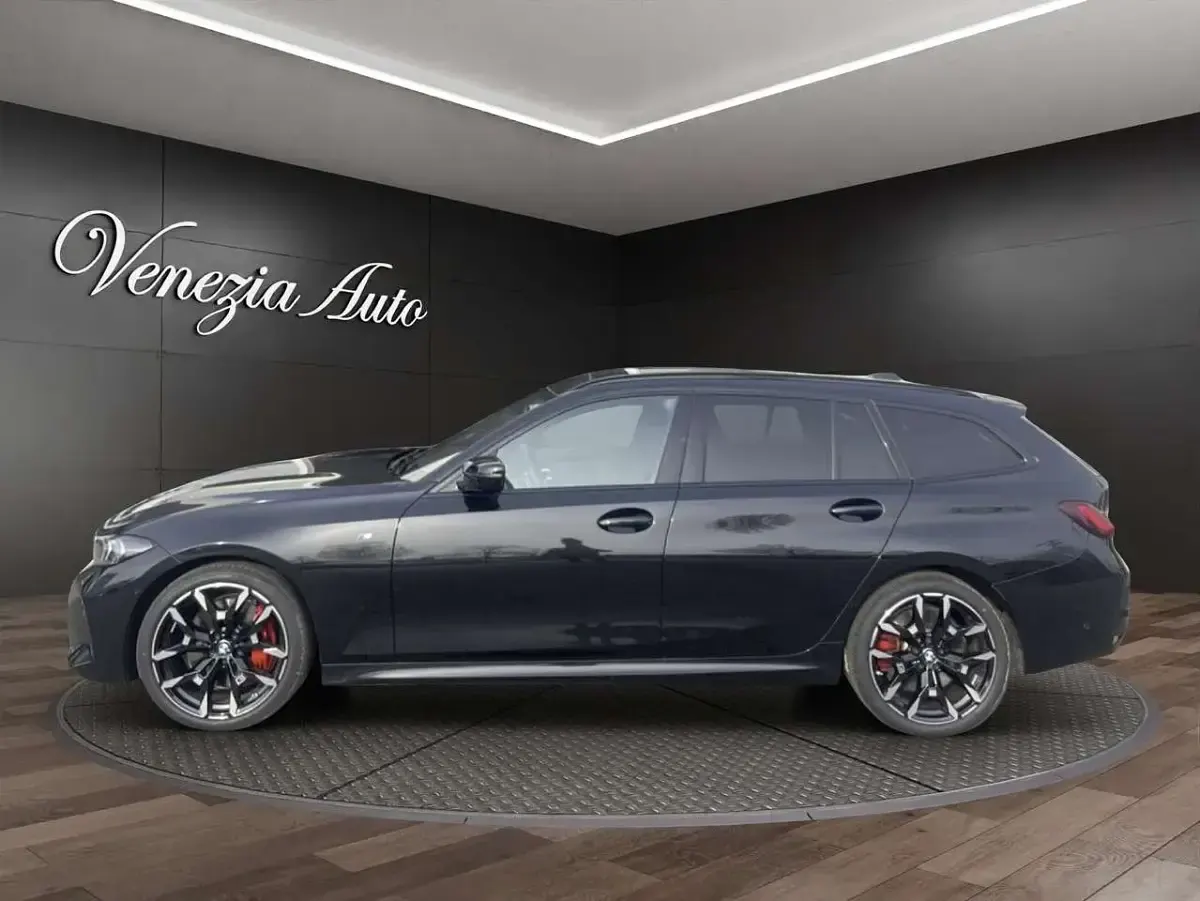 Usata BMW 330 M Sport 245 CV (180 kW) 2025 Nero Station wagon