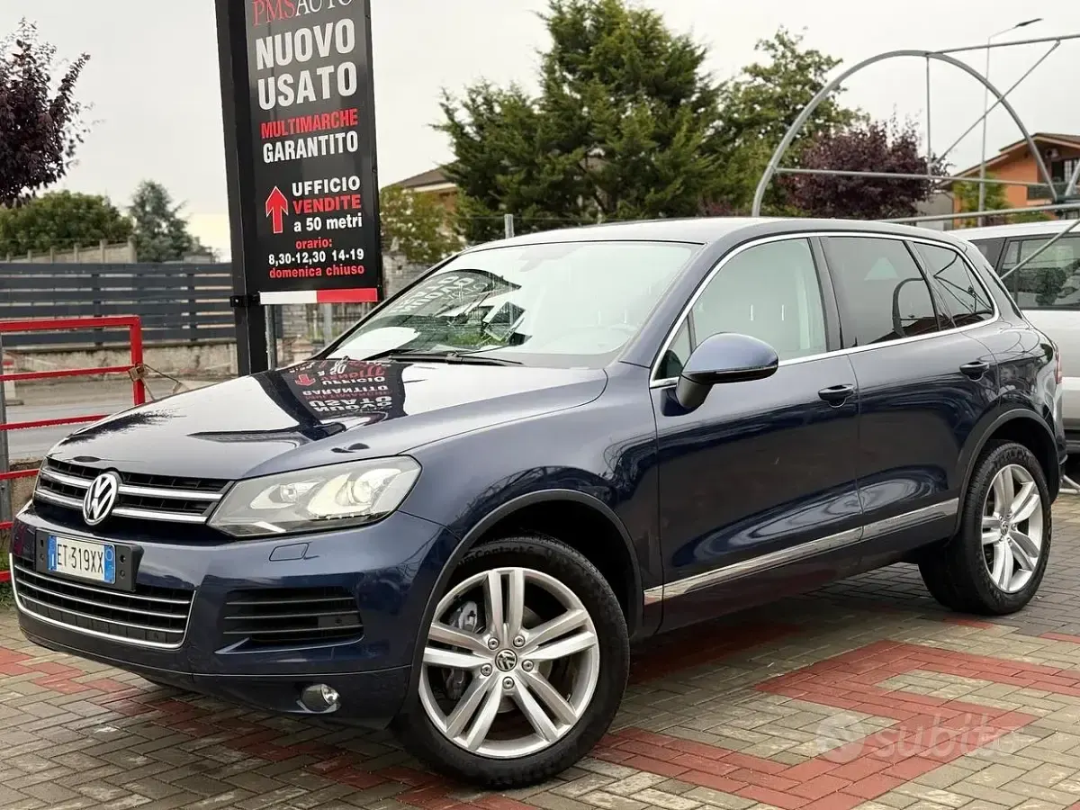 Begagnad VW Touareg Executive 245 HK (180 kW) 2014 Blå SUV