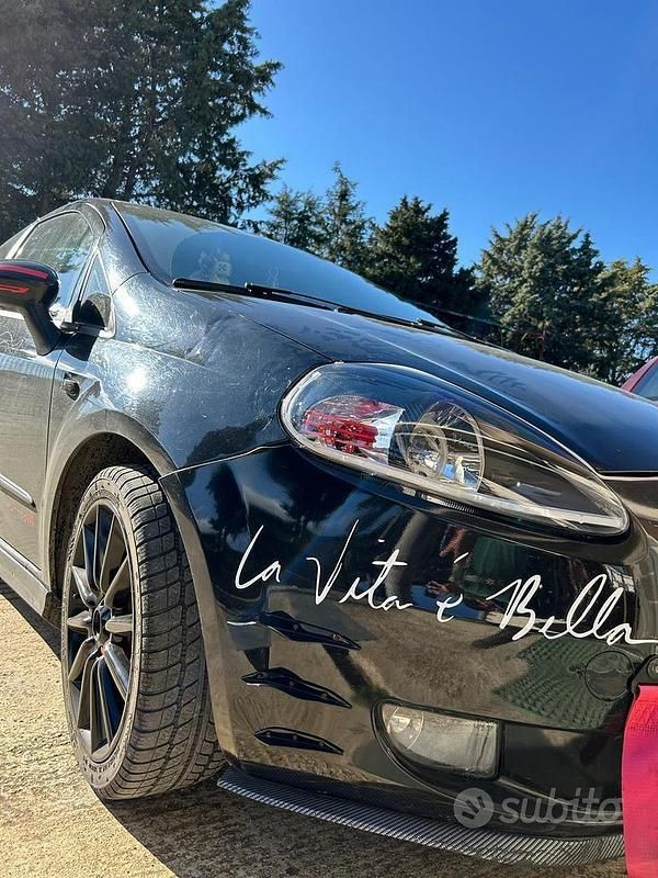 Usata Fiat Grande Punto 90 CV (66 kW) 2007 Nero Utilitaria