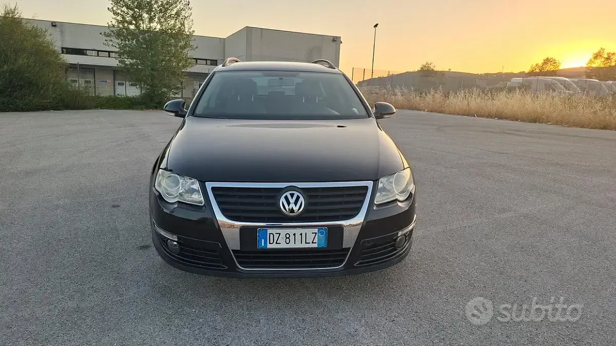 Usata VW Passat 105 CV (77 kW) 2010 Nero metallizzato Station wagon