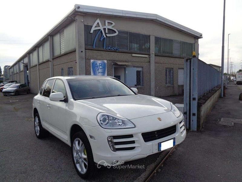 Bianco Usata 2008 Porsche Cayenne SUV | 19.490 € (Molto cara) - Immagine 1/4