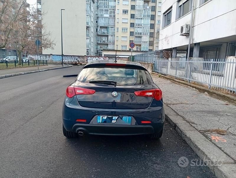 Usata Alfa Romeo Giulietta Super 120 CV (88 kW) 2016 Utilitaria