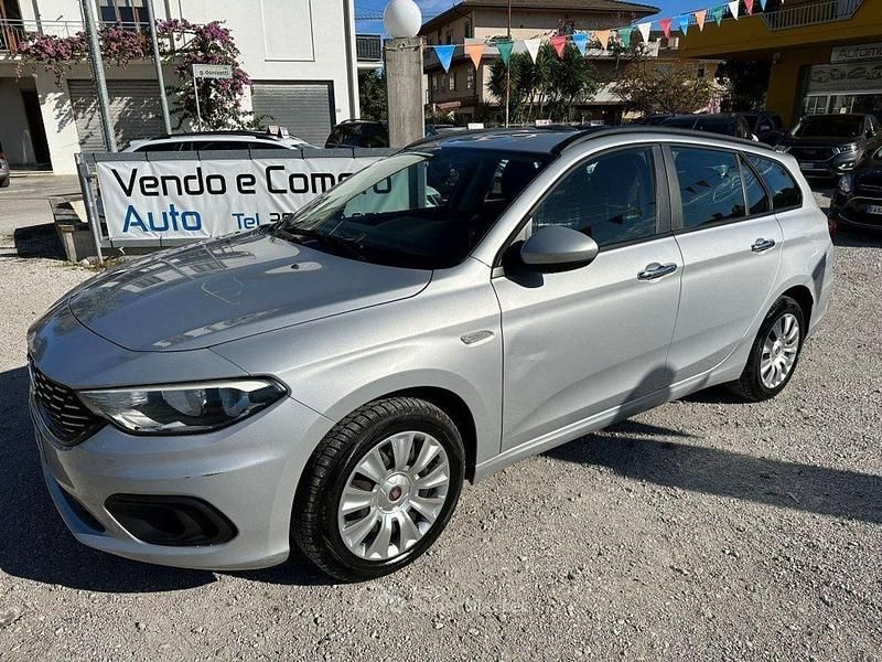 Grigio Usata 2017 Fiat Tipo Easy Station wagon | 7990 € (Molto cara) - Immagine 1/4