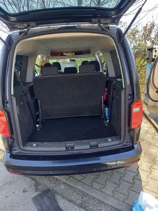 Usata VW Caddy Maxi 67 CV (49 kW) 2017 Blu/azzurro Monovolume