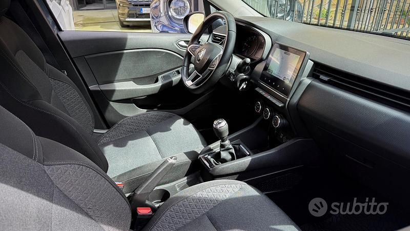 Usata Renault Clio V Evolution 100 CV (73 kW) 2022 Grigio Berlina
