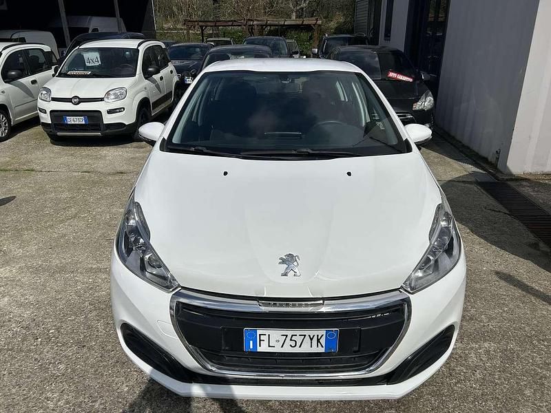 Usata Peugeot 208 Allure 75 CV (55 kW) 2016 Bianco Utilitaria