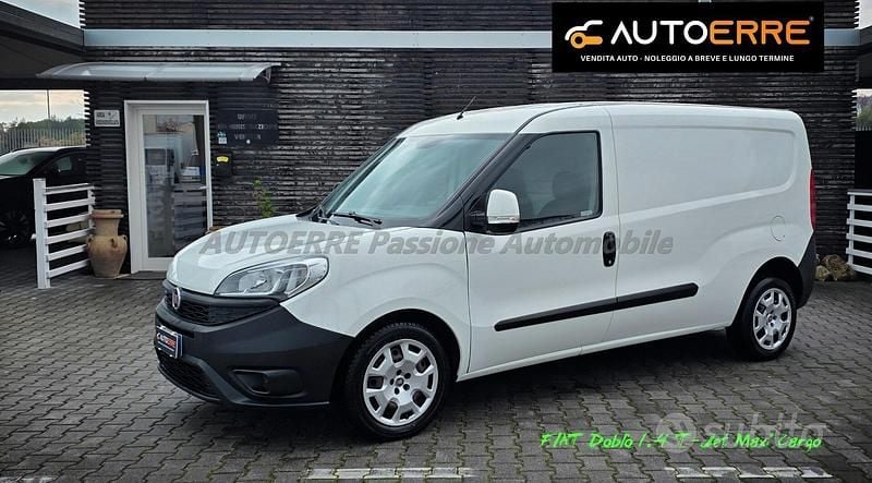 Usata Fiat Doblò 120 CV (88 kW) 2016 Monovolume