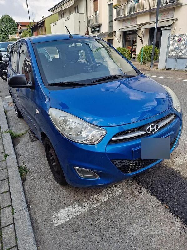 Usata Hyundai i10 69 CV (50 kW) 2011 Blu Utilitaria