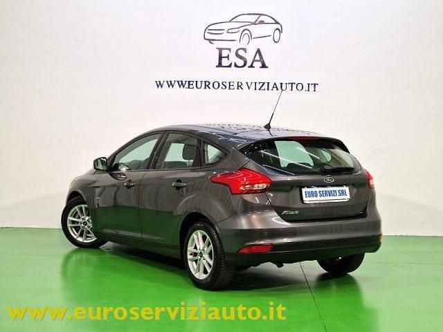 Usata Ford Focus Business Edition 95 CV (69 kW) 2016 Grigio Berlina