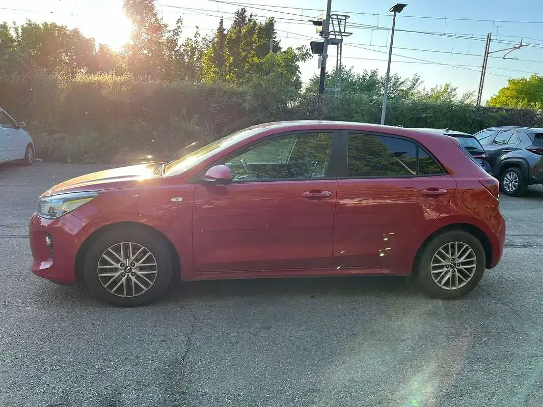 Usata Kia Rio Active 77 CV (56 kW) 2017 Berlina
