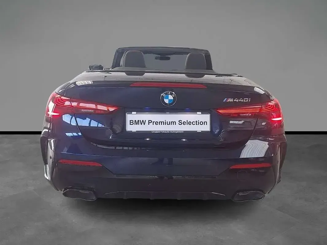 Usata BMW 440 Cabriolet M Sport 374 CV (275 kW) 2024 Blu/azzurro Cabrio