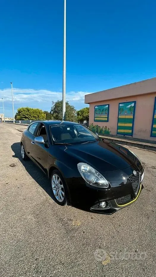 Usata Alfa Romeo Giulietta 120 CV (88 kW) 2018 Nero Utilitaria
