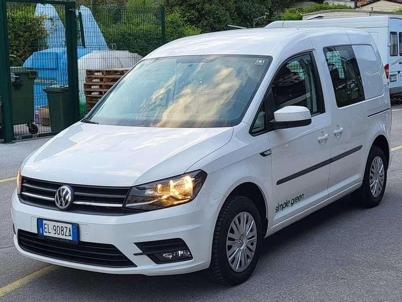 Usata VW Caddy Trendline 102 CV (75 kW) 2021 Bianco Monovolume