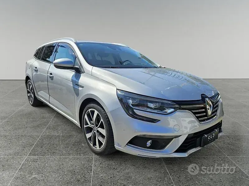Usata Renault Mégane GrandTour Bose Edition 110 CV (80 kW) 2017 Grigio Station wagon