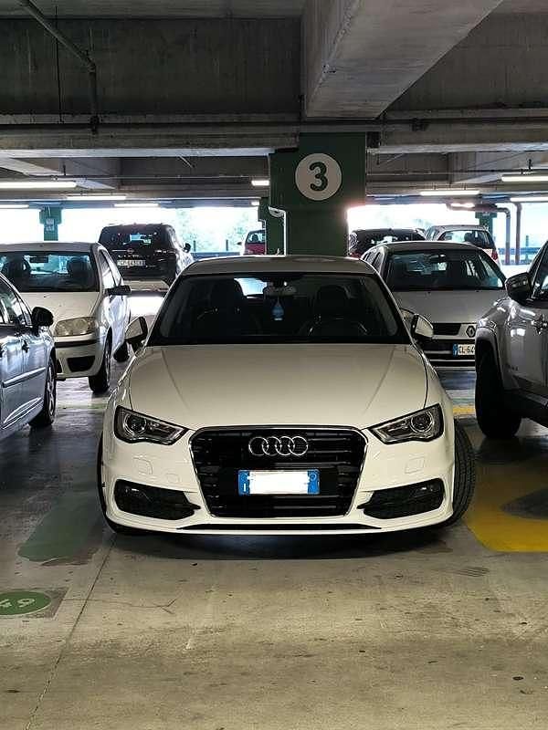 Usata Audi A3 S-Line 110 CV (80 kW) 2015 Berlina