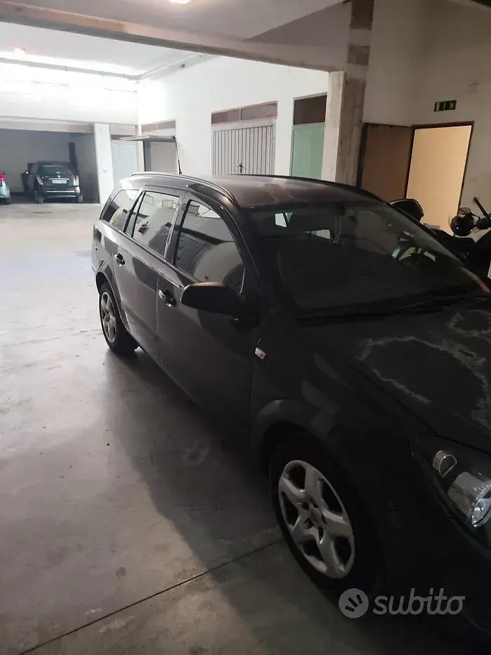 Usata Opel Astra 101 CV (74 kW) 2007 Grigio Station wagon